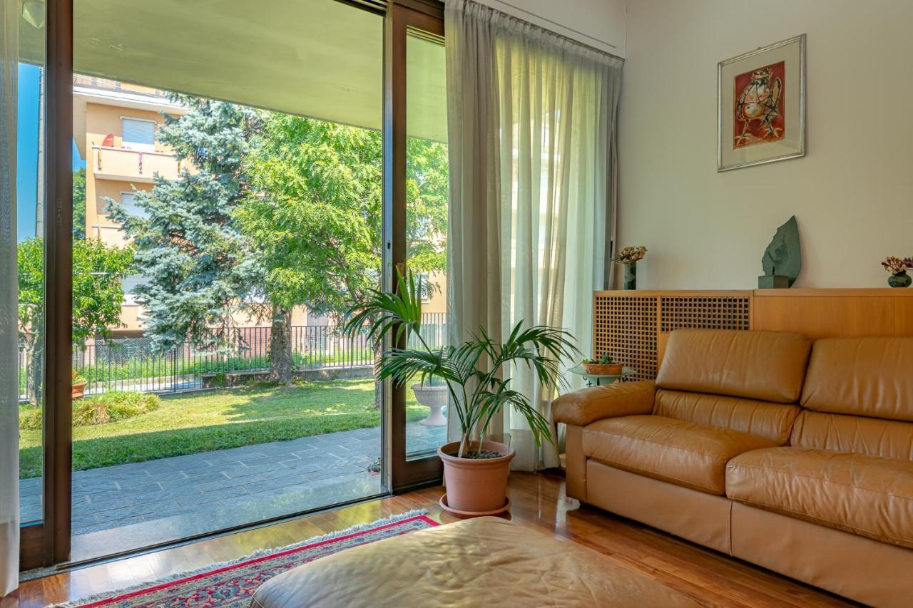B&B Villa Ghira Como Tavernerio Eksteriør bilde